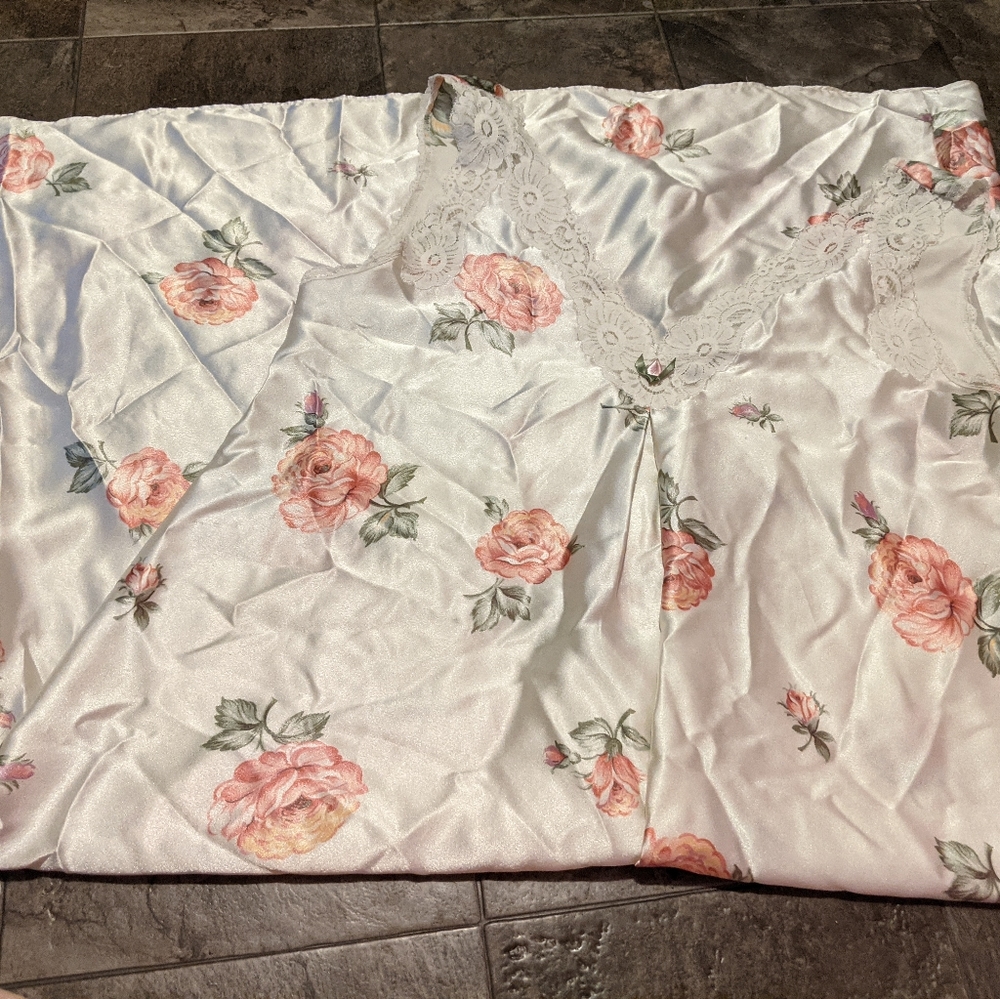 Vintage floral nightgown